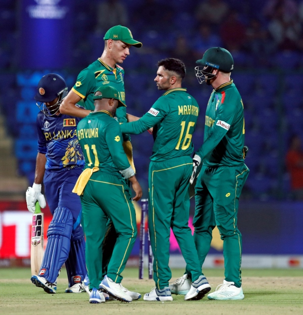 ICC World cup 2023 - Massive win for south africa as they trash srilanka by 102 runs 