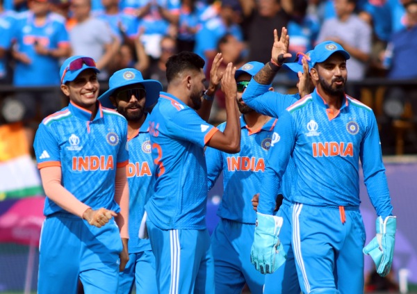 IND vs NZ : Bumrah, Mohammed Siraj planend out Devon Conway duck out 