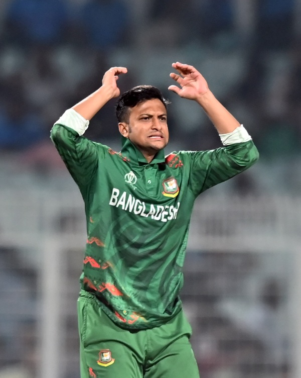 Bangladesh captain shakib ul hasan asks players to bring back smile in fans face 