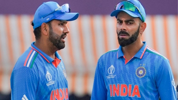INDIA VS NEWZEALAND : Rohit Sharma and Virat Kohli has an animated chat INDIA VS NEWZEALAND : Rohit Sharma and Virat Kohli has an animated chat