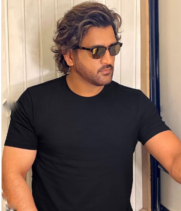 This is how Dhoni and Aalim hakim brought the new look of Vintage Dhoni 