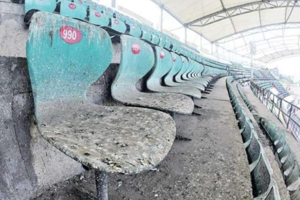 Hyderabad Cricket Stadium has worst seats as Pakistan fans criticize BCCI 