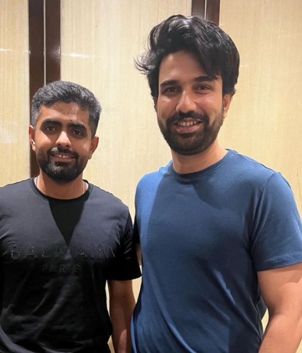 ICC ODI world cup 2023 : Pakistan team went to peshawar restuarant to eat kababs ICC ODI world cup 2023 : Pakistan team went to peshawar restuarant to eat kababs