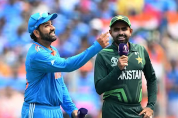 India Pakistan world cup match - Shubman gill is back in india team as Rohit choose to bowl