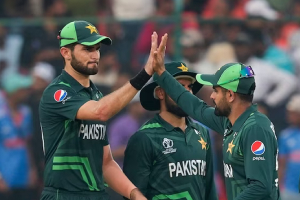 Big blow for Pakistan as their fast bowling department leaking runs in ind vs pak game