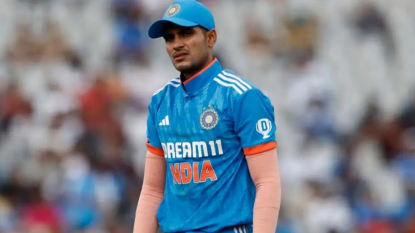 Shubman Gill is suffering from Dengue Fever and Might Miss the Match against Australia in the World Cup 2023 
