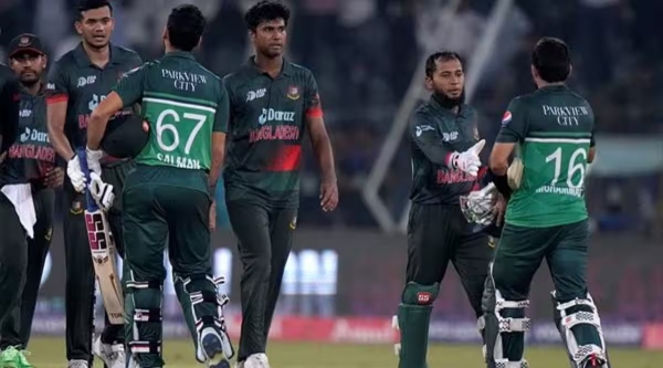 PAK vs BAN : Bangaldesh score 20 runs in last over to win the match against Pakistan 