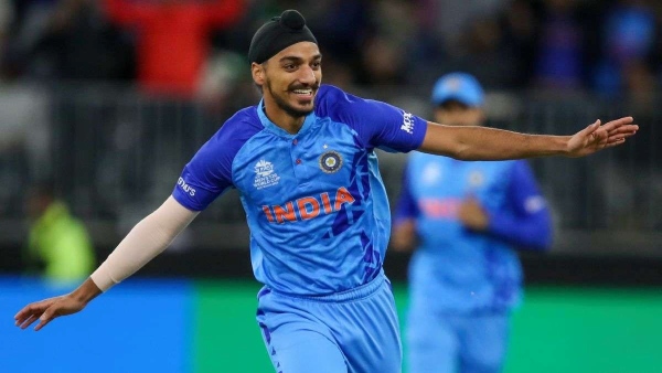 IND vs AUS : Arshdeep Singh could lose his spot to Avesh Khan in Indian cricke team