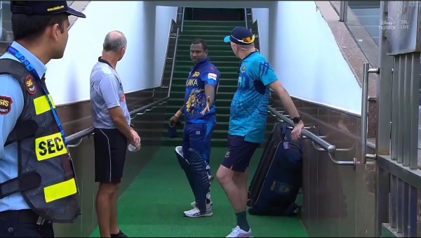 SL vs BAN: Srilankan Player Angelo Mathews is so angry after the Timed out dismissal against Bangladesh in World Cup 