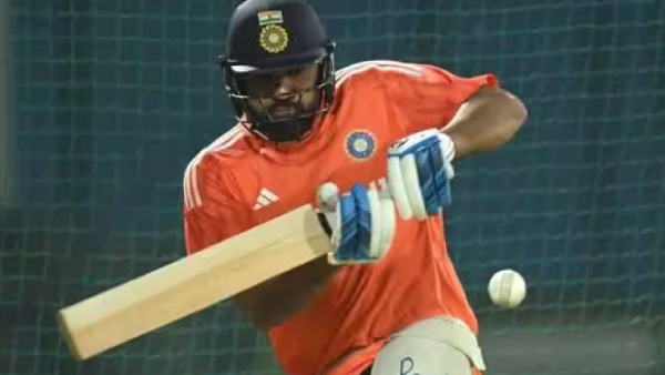 Rohit sharma playing with injured wrist during icc world cup 2023 