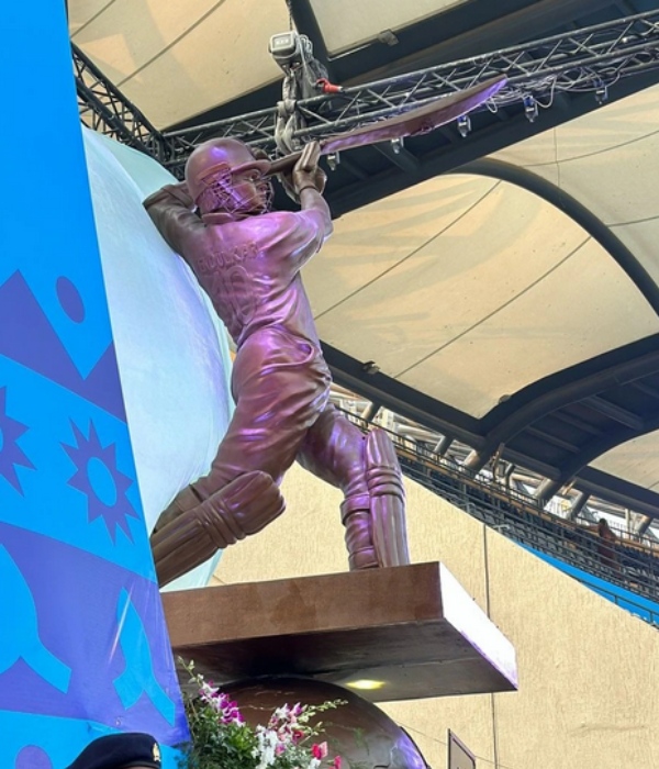 ICC World Cup 2023: Sachin Tendulkar 22 feet height Statue unveiled in Mumbai Wankhede Stadium ahead of the India vs Srilanka Match 