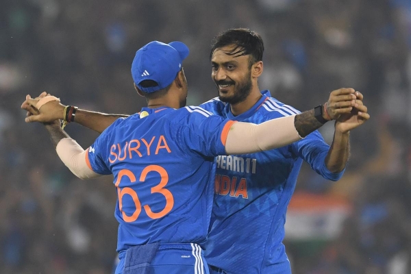 INDIA vs AUSTRALIA: Axar Patel won back to back Player of the Match award in the T20 Matches against Australia 
