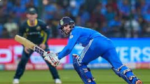 India vs australia 5th t20 - India set 161 runs as target for australia