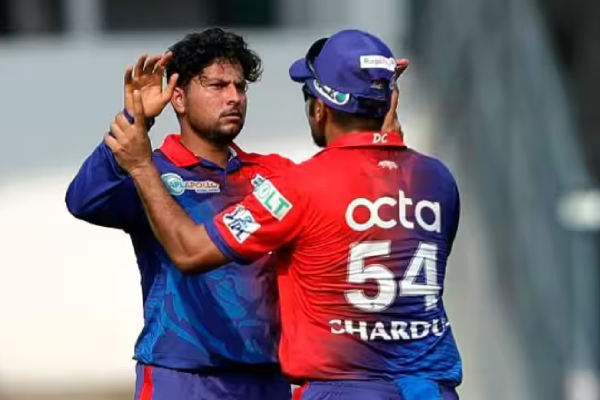 IPL 2024 - Sources says Mumbai Indians asked a trade for Kuldeep Yadav and Mitchell Marsh from Delhi Capitals ahead of IPL Mini Auction 2024 