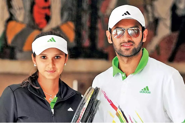 Shoaib Malik Marriage : India Tennis Star Sania Mirza Cancelled her engagement to Marry Shoiab Malik 