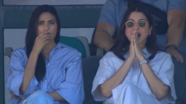IND vs SA 2nd TEST : Anushka Sharma and Athiya Shetty was shocked after india lost 6 wickets in just 11 balls at Cape town 