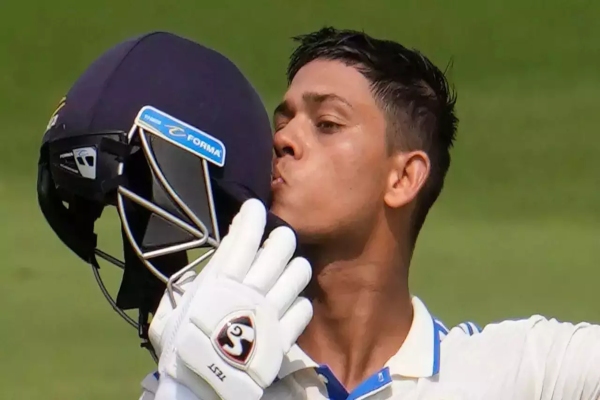 IND vs ENG : Yashasvi Jaiswal Scored a double century against England in the 2nd Test at Vizag 