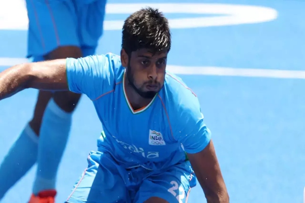 Hockey Player Varun Kumar accused by a woman in Bangalore as Police filed case 