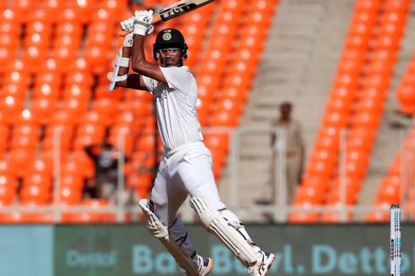 India vs England : Ravi Shastri questions Mukesh Kumar selection in Playing XI 