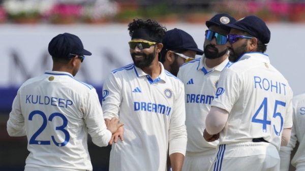 India vs England : Ravindra Jadeja took 4 wickets as England all out for 353 runs 