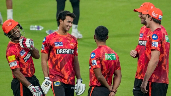 IPL 2024 SRH vs MI Abishek Sharma breaks Travis Head fastest fifty record in 25 minutes IPL 2024 SRH vs MI Abishek Sharma breaks Travis Head fastest fifty record in 25 minutes