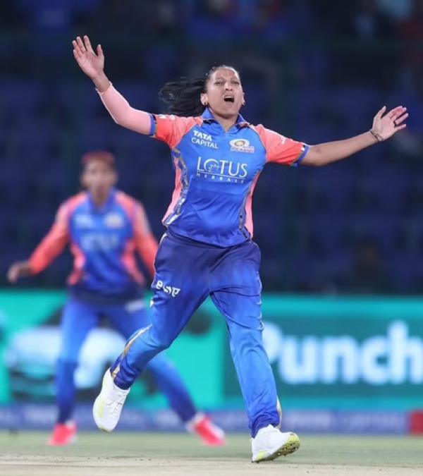 WPL 2024 Shabnim Ismail broke world record for fastest bowling in women cricket