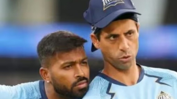 IPL 2024 I didn t tried to convince Hardik Pandya to Move Mumbai Indians says GT coach Ashish Nehra