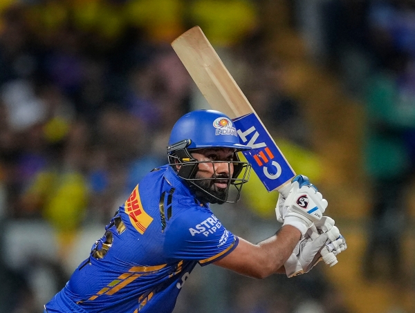 How Rohit sharma raises in to No 1 in most sixers hit list