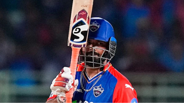 IPL 2024 - DC Captain Rishabh pant reverse hit in to boundary of stonis bowling