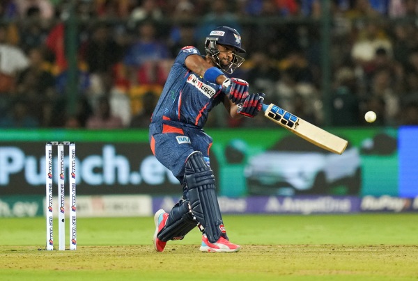 IPL 2024 RCB vs LSG Nicholas Pooran hit longest six of IPL 2024 IPL 2024 RCB vs LSG Nicholas Pooran hit longest six of IPL 2024