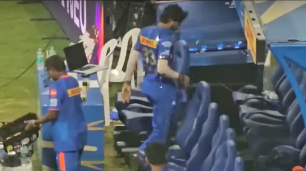 IPL 2024 Hardik Pandya left alone in the dug out after three losses IPL 2024 Hardik Pandya left alone in the dug out after three losses