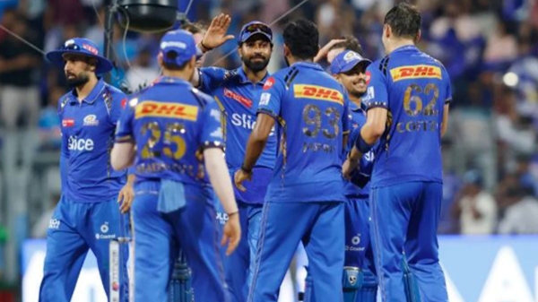 IPL 2024 Mumbai Indians coach Kieron Pollard and player Tim David fined for misusing DRS