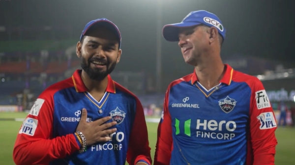 IPL 2024 - Rishabh pant apologizes camera man after six hitting ball injured him