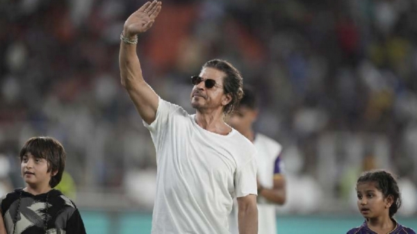 IPL 2024 - KKR Owner Shahrukh khan admitted in hospital due to heat stroke