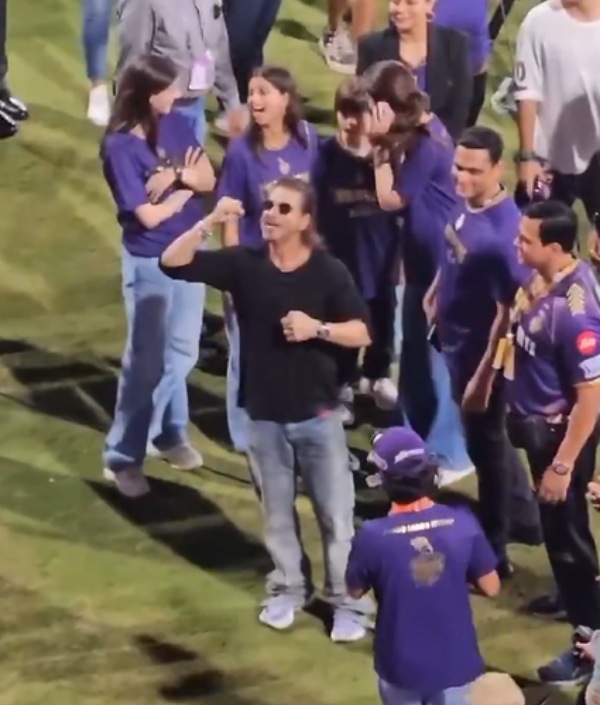 IPL 2024 KKR vs SRH Shahrukh Khan chants CSK CSK along with the fans after kkr win in the ipl final at chepauk