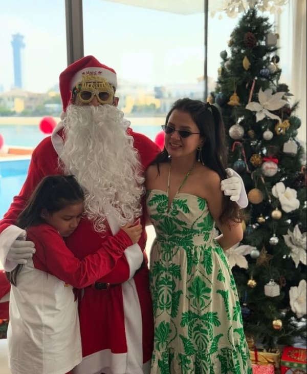 christmas day ms dhoni santa claus ipl 2025 csk christmas day ms dhoni santa claus ipl 2025 csk