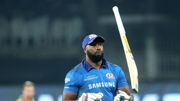 kieron-pollard-surpasses-900-sixes-milestone-in-ilt20-2025-in-mi-emirates-vs-desert-vipers-match