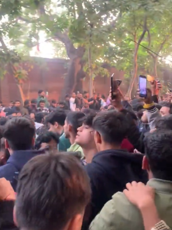 ranji trophy 2025 virat kohli delhi vs railways