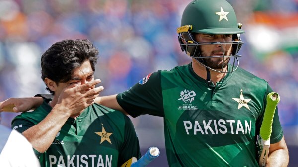 Champions Trophy 2025 semi final chance Pakistan s Semi-Final Hopes Hang in the Balance After Opening Loss