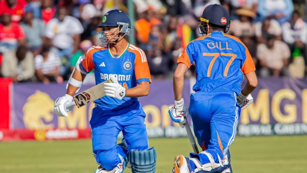 Ravi Shastri says Shubman Gill is India s Next Superstar Not Yashasvi Jaiswal or Akash Deep