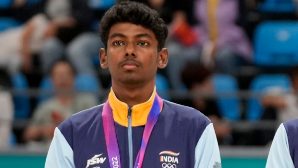 Anandhkumar Velkumar a Tamilnadu Skater Wins India s first Gold at Speed Skating World Championship