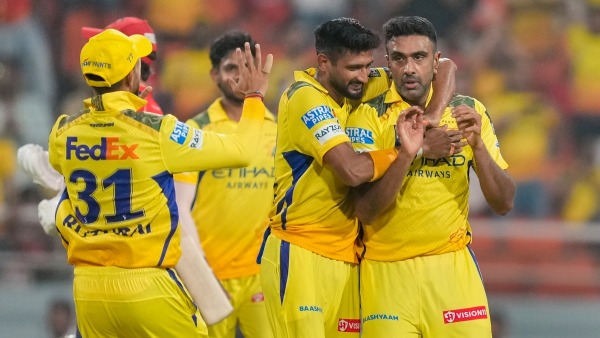 Why did a cricket expert praise Ravichandran Ashwin as a scientist but criticize his decision to leave CSK