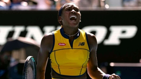 US Open Naomi Osaka Shocks Defending Champion Coco Gauff in a Thrilling Fourth Round Match