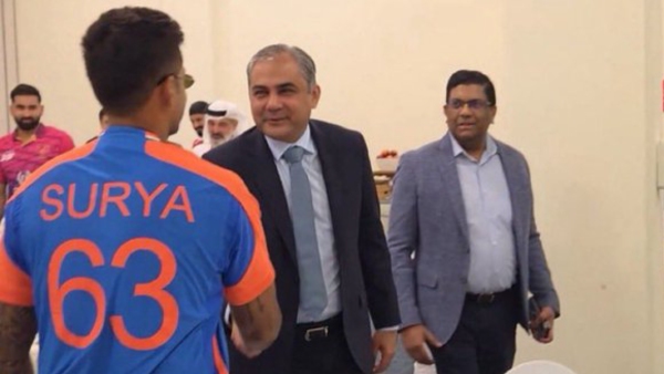 Suryakumar Handshakes With Pakistan Minister Moshin Naqvi