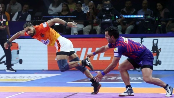 Pro Kabaddi First Golden Raid Dabang Delhi Beats Puneri Paltan in Thrilling Match