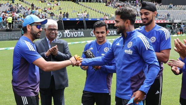 IND vs AUS Injured Nitish Kumar Reddy Out of 3rd ODI Doubtful for Australia T20 Series