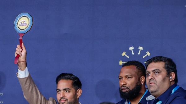 MI Bought Quinton de kock