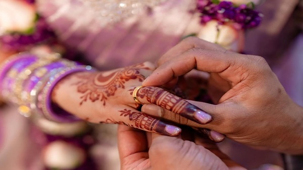 Bigg Boss Fame Julie Marries Mohammed ikreem in Chennai Here are details