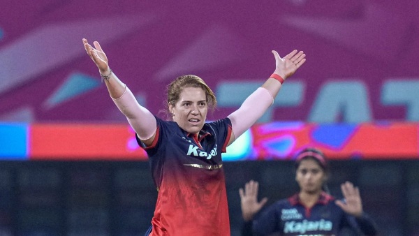 WPL 2026 Nadine de Klerk s Historic All-Round Show Leads RCB to Thrilling Win Over Mumbai Indians