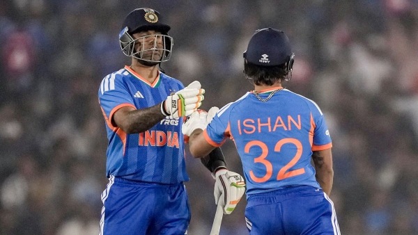 IND vs NZ Suryakumar Yadav s Hilarious Praise for Ishan Kishan